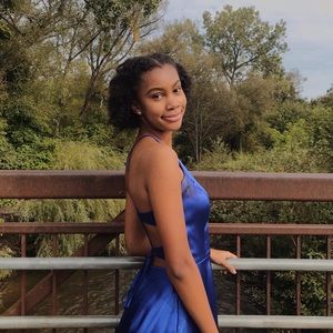 Meet your Posher, Cleo